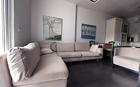 Cozynest Apartments